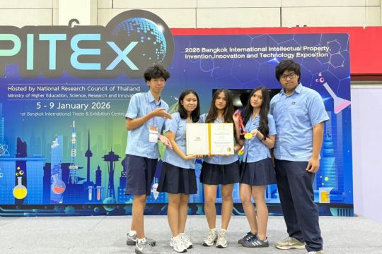 Tim SMA British School Jakarta Raih Emas di Bangkok International IPITEx 2026 lewat Inovasi AI untuk Atlet Taekwondo
