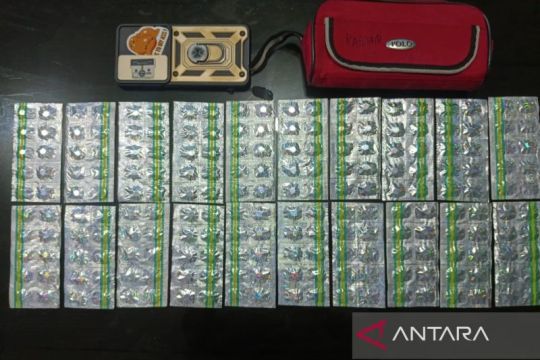 Polisi tangkap dua pengedar obat keras di Tangerang