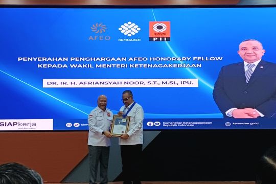 Ilham Habibie: Kemenaker pintu masuk pengakuan insinyur lewat SKKNI