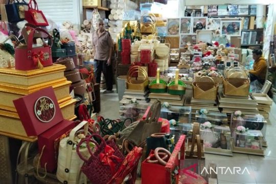 Jelang Imlek, pedagang parsel Cikini mulai kebanjiran pesanan