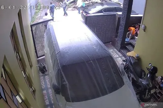 Polres Jaktim buru pelaku perusakan rumah di Kramat Jati