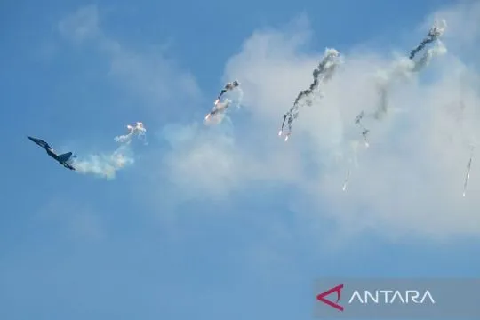 Menengok atraksi menakjubkan di pratinjau Singapore Airshow ke-10