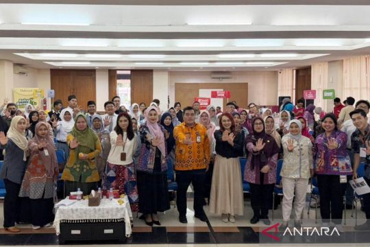 Pemkot Jaktim ajak warga jaga pola makan yang sehat cegah diabetes