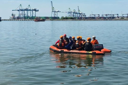 SAR gabungan cari nelayan tenggelam di perairan New Port Makassar&nbsp;