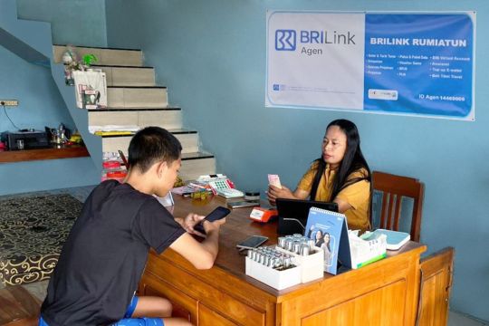 Dedikasi Rumiatun, BRILink Agen di Grobogan yang sigap layani warga desa di garis depan