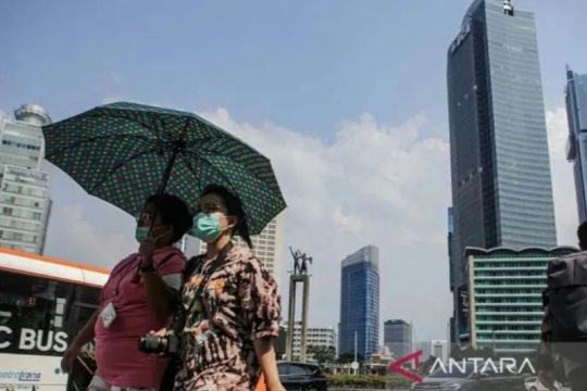 Waspadai risiko kesehatan saat cuaca panas ekstrem melanda Jakarta