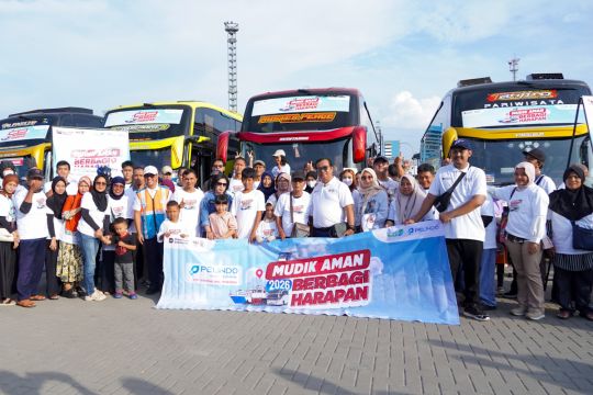 PTP Nonpetikemas berangkatkan 200 pemudik gratis ke Purwokerto