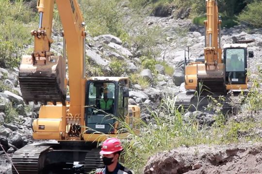 Kementerian PU mulai bangun 8 sabo dam Gunung Marapi