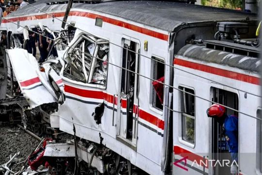 Menhub minta tunggu hasil investigasi KNKT soal insiden Bekasi Timur