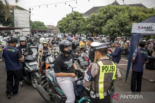 Upaya kejar target pajak: Pemkot Cimahi perketat pemeriksaan STNK melalui operasi gabungan