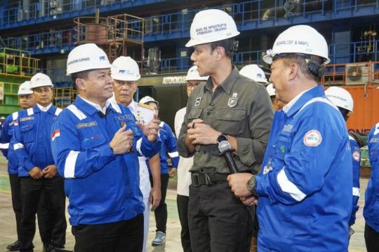 AHY tinjau PT PAL perkuat sinergi industri galangan kapal nasional