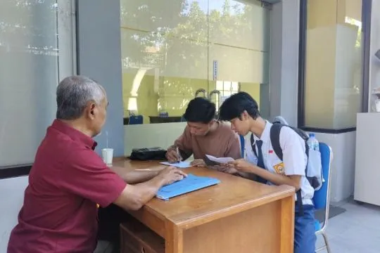 54.056 calon murid diterima melalui jalur domisili SPMB Jatim 2026