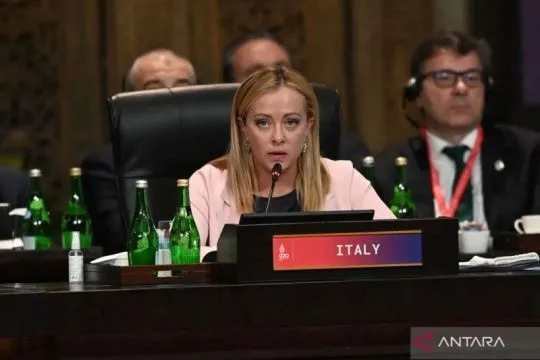 Italia batasi pelajar asing, larang burqa dan hijab di sekolah
