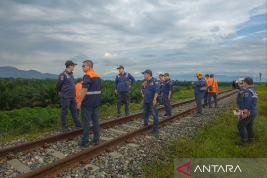KAI Sumut inspeksi kondisi jalur kereta Rantauprapat Baru-Aek Nabara