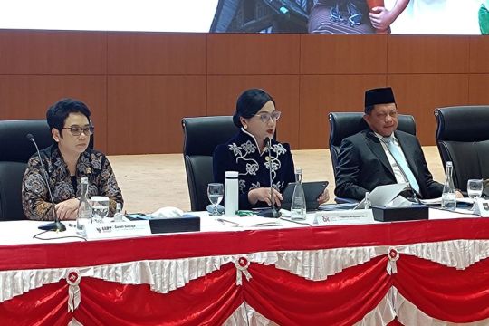OJK siapkan dua POJK jelang bursa mineral beroperasi pada 2027