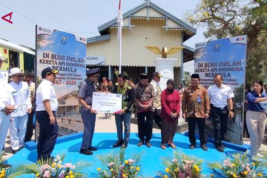 PT KAI napak tilas 159 tahun perkeretaapian Indonesia