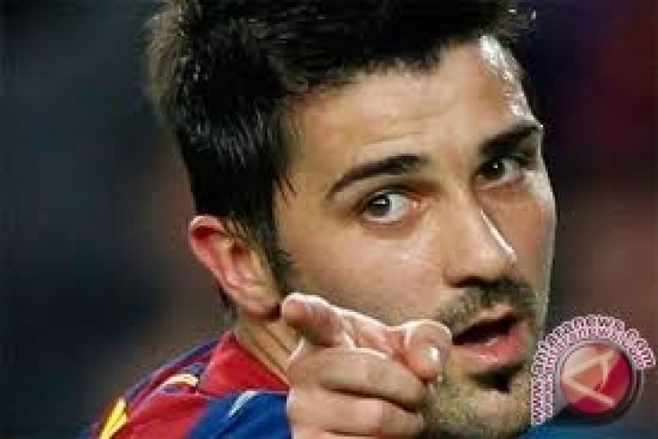 Pemain Barca Villa dibawa ke rumah sakit