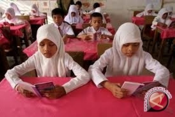 Angka Putus Sekolah Di Daerah Tambang Tinggi