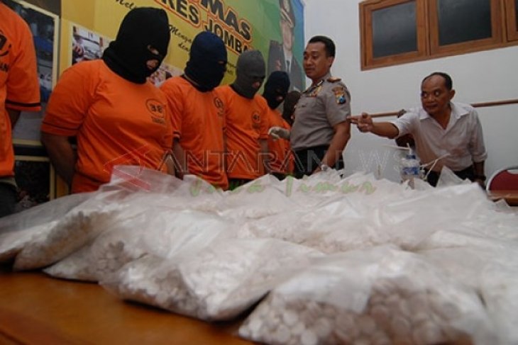 DPR Tunggu Usulan