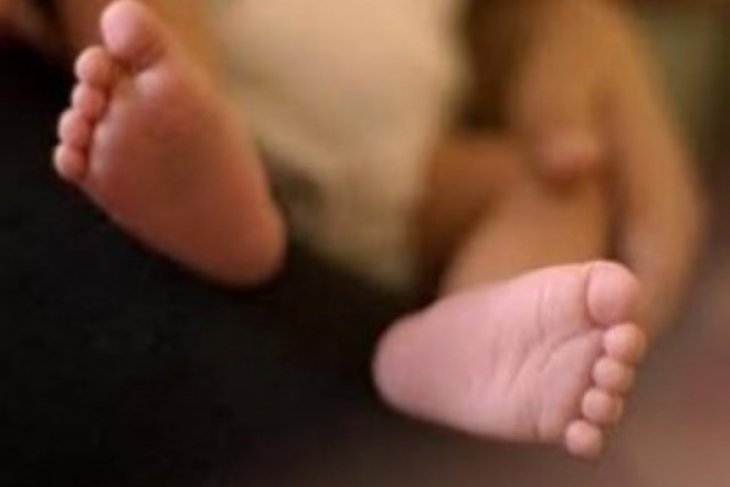 Amdes, nama bayi karena dilahirkan di kendaraan perdesaan