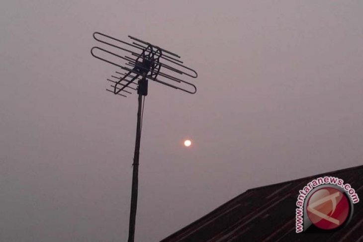 Gubernur imbau masyarakat waspadai kabut asap