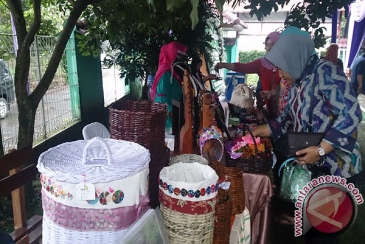 Sentra Industri Kreatif Bekasi Beroperasi Maret 2016