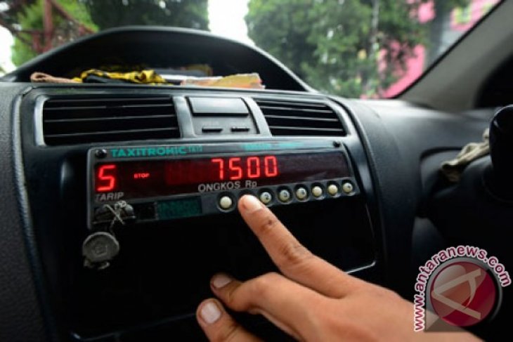 Ojek daring akan diberlakukan tarif