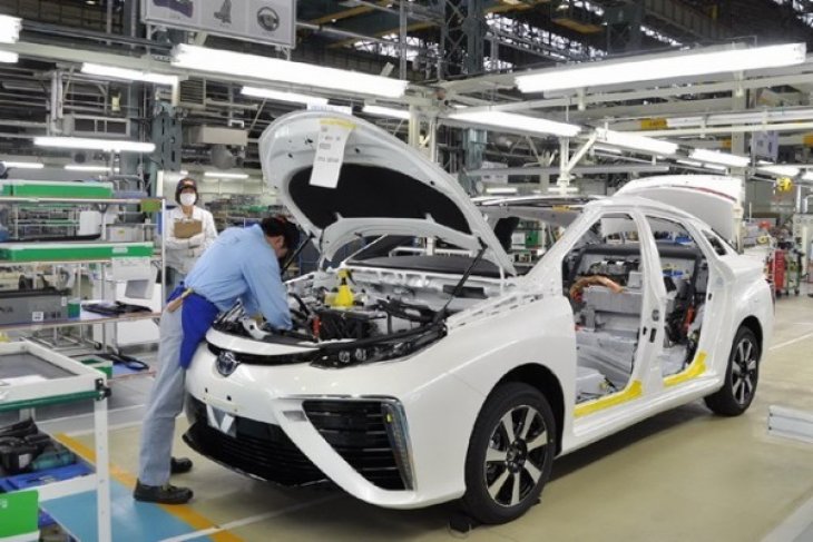 Cara Toyota Produksi Sedan Mirai