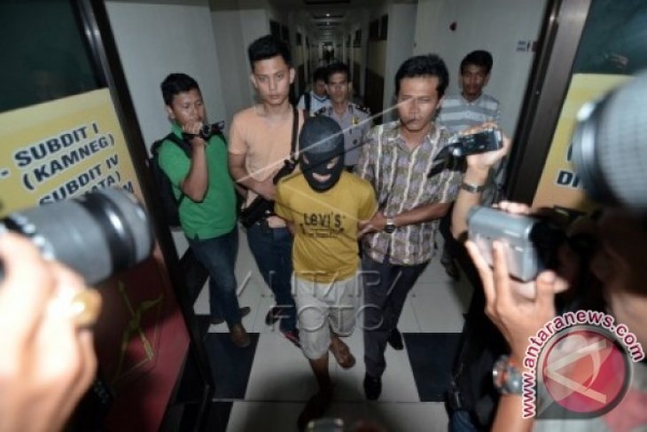 Polda tunggu hasil psikologi tersangka teror bom