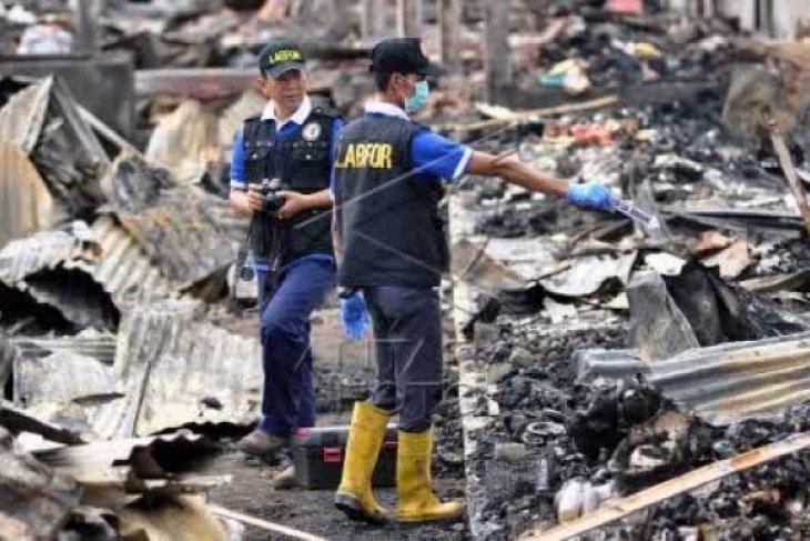 KEBAKARAN PASAR KALIANGKRIK