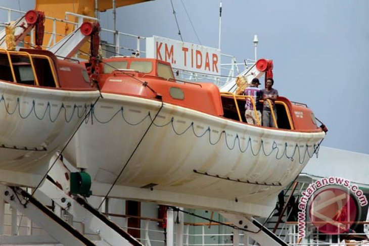 Polres belum terima laporan penumpang KM Tidar jatuh ke laut