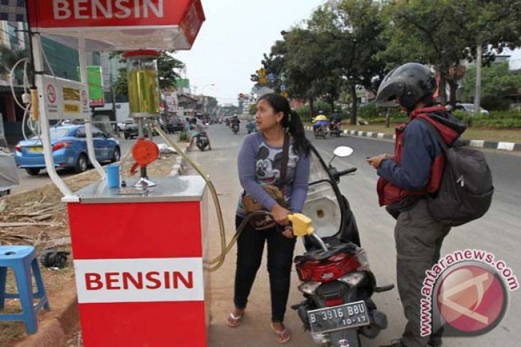 Harga Minyak Dunia Turun Akibat Aksi Ambil Untung