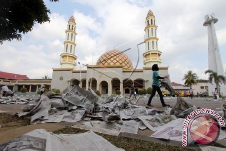 Gubernur Maluku Shalat Idul Adha bersama ribuan umat di Masjid Alfatah Ambon