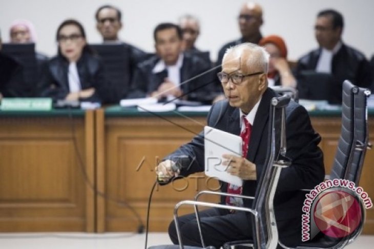 OC Kaligis divonis 5,5 tahun penjara