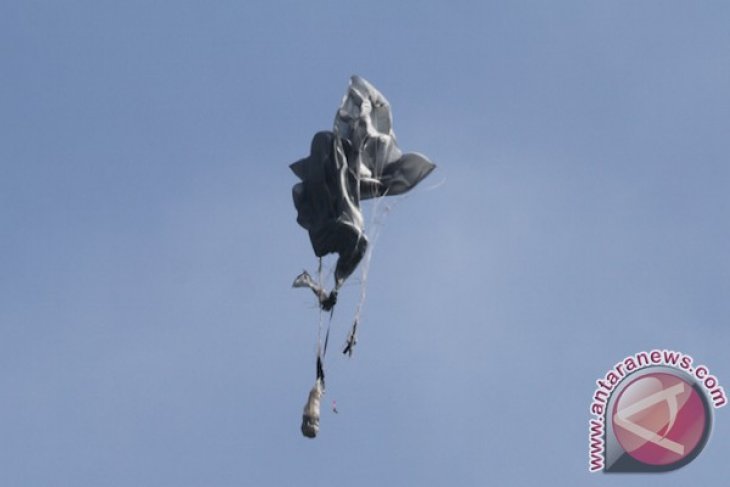 Dua penerjun tewas saat latihan HUT TNI-AU