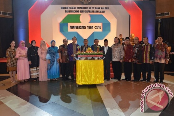 Bank Kalbar Luncurkan Buku Sejarah Perusahaan