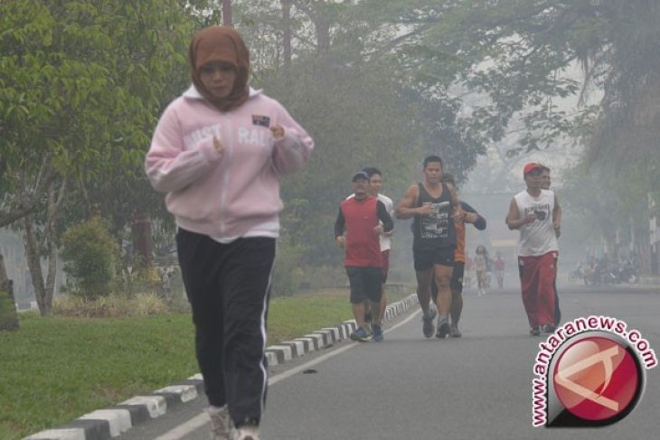 Studi: Kurang berolahraga bisa lebih buruk dari merokok