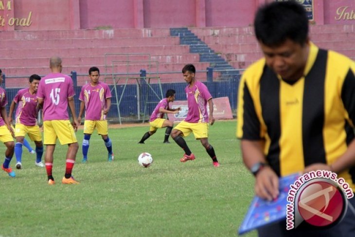 Penjualan merchandise dan tiket Persik melebihi ekspektasi