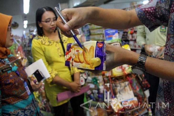 Disperindag Tulungagung Temukan Jajanan Tidak Layak Konsumsi