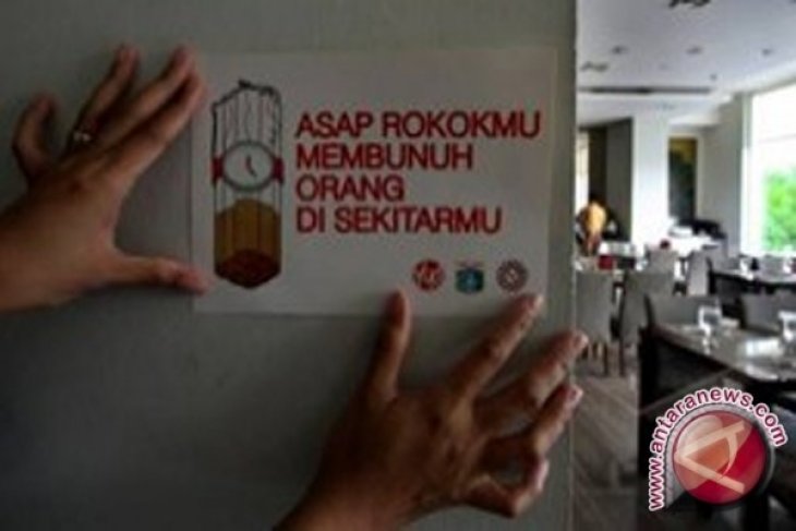 Baru 35 persen perokok taati aturan tempat dilarang merokok