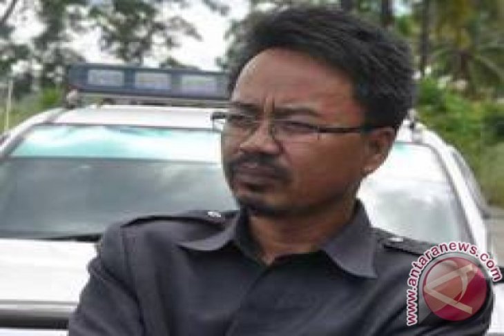 Anggota dewan minta Pemprov tindak tegas perusahaan tambang