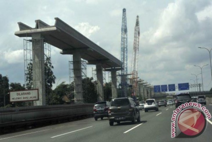 Antisipasi Kemacetan Tiga Proyek Transportasi Tol Jakarta-Cikampek