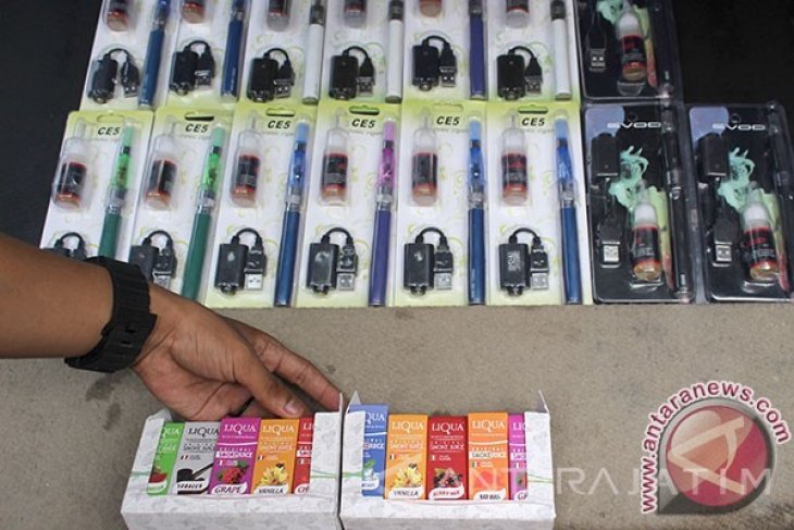 Dukungan vs penolakan pelarangan rokok elektronik