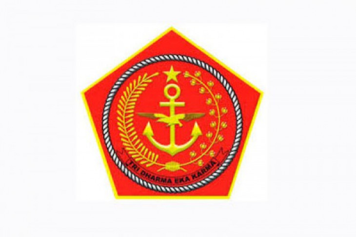 Pemberian penghargaan warnai  peringatan HUT TNI  Ke-73