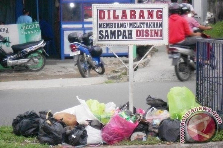 Awas, Buang Sampah Sembarangan Di Depok Akan Ditindak Tegas