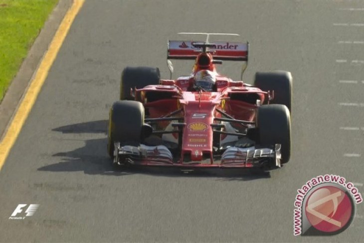 Sebastian Vettel dihukum setelah bertubrukan dengan Bottas