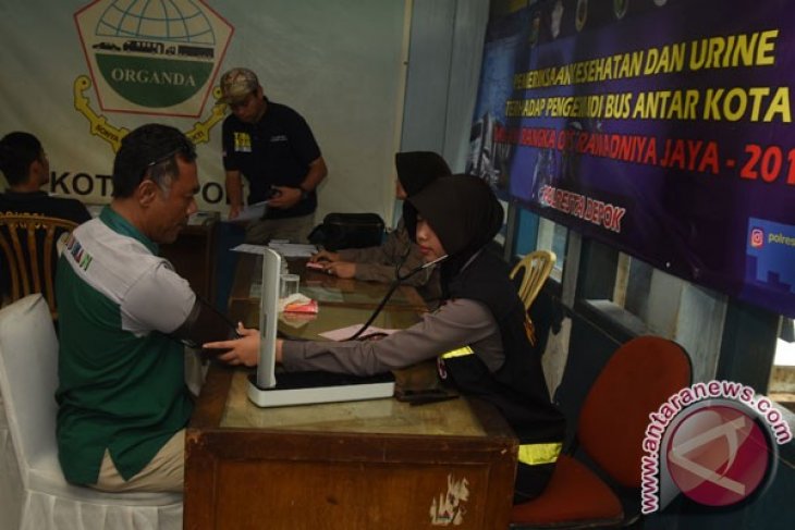 Depok akan periksa kesehatan sopir bus angkutan mudik