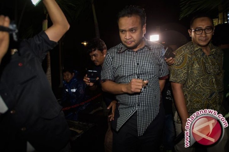 Irvanto bantah terima uang dari Fayakhun Andriadi