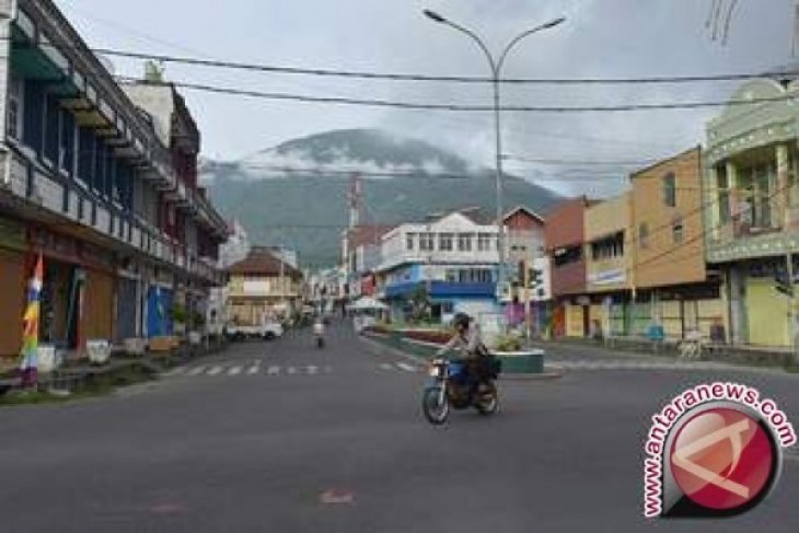Gamalama Plaza Akomodir PKL di Ternate