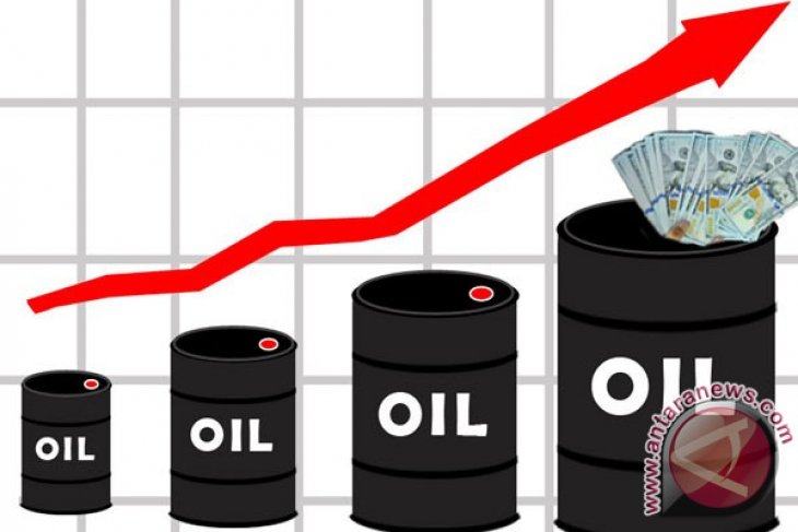 Minyak naik ke tertinggi hampir dua bulan didorong harapan pemangkasan OPEC